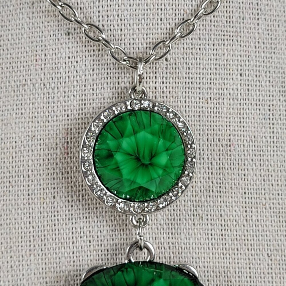 Vera Wang Green Cabochon Clear Crystal Tassel Pendant Necklace 32 In Silver Tone - Picture 4 of 11